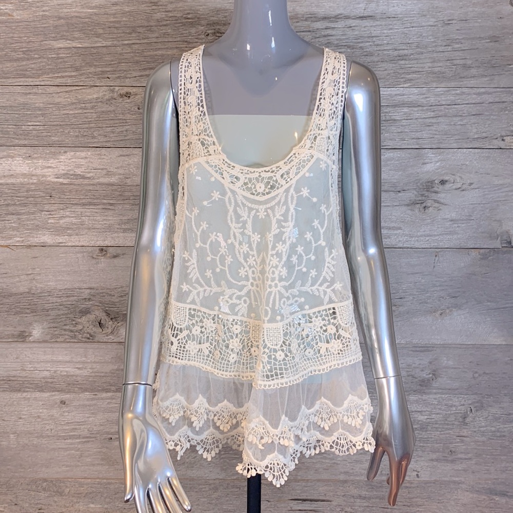 PINS AND NEEDLES lace recerback tank